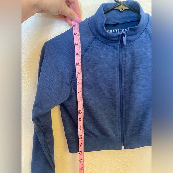 Alphalete sweater - Picture 9 of 10